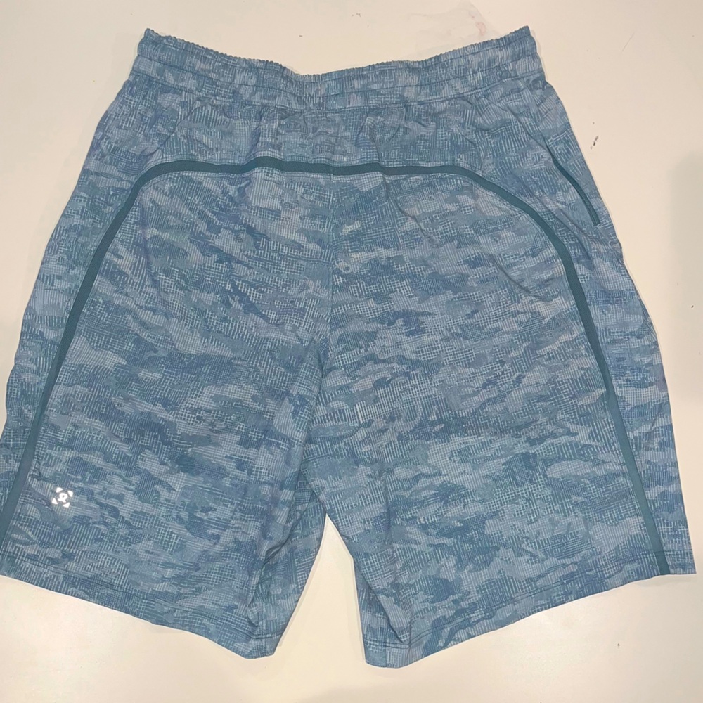 lululemon athletica x soul cycle Camo Athletic Shorts - Picture 4 of 5